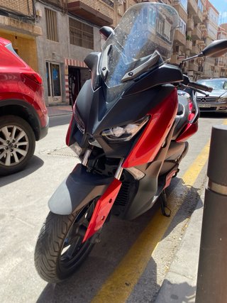 Yamaha Xmax 125