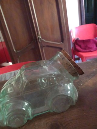 Portabiscotti in vetro a forma di auto