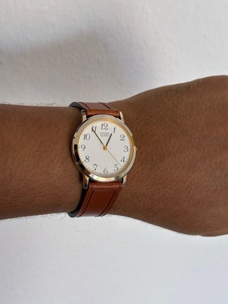 Reloj Citizen Vintage Dorado y Marrón Elegante 80s