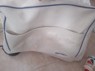 Máquina de coser Refrey