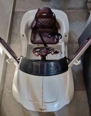Coche Eléctrico Bentley sin cargador