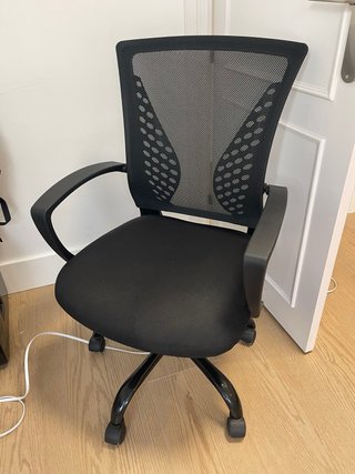 Silla de oficina negra