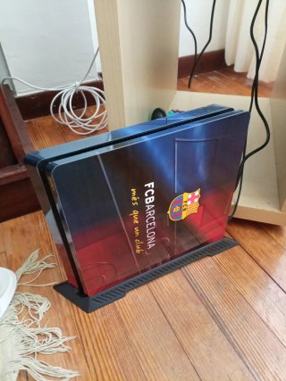 PS4 Slim 1TB + 3 Mandos Personalizada