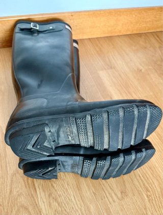 Botas Hunter Negras + Calcetines + Kit Cuidado