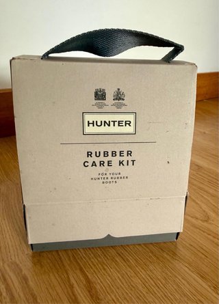 Botas Hunter Negras + Calcetines + Kit Cuidado