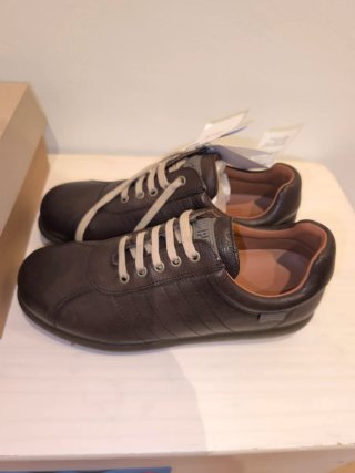 Zapatos pelotas Camper.