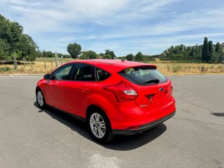 Ford Focus 2013 UNICO DUEÑO SOLO 83.000 km 120€/M