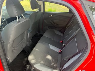 Ford Focus 2013 UNICO DUEÑO SOLO 83.000 km 120€/M