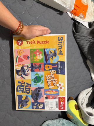 Puzzle Trefl Stitch 200 piezas