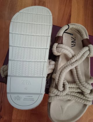 Sandalias Zara Beige Talla 40!!!