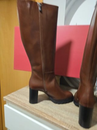 Botas altas DANSI marrón oscuro