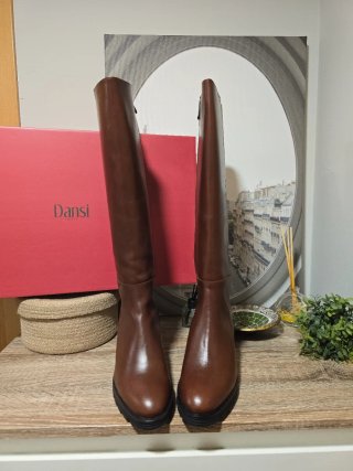 Botas altas DANSI marrón oscuro