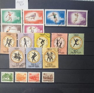 Piccola collezione francobolli Ungheresi