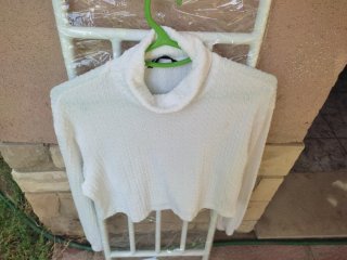 Jersey corto cuello alto blanco