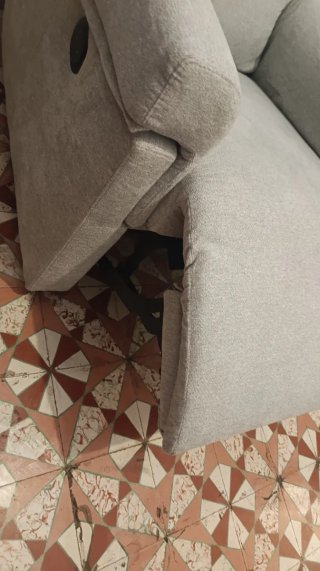 Se vende Sillón reclinable beige de tela