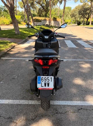 Piaggio MP3 HPE 300 Scooter