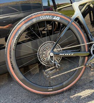 Ruedas Gravel DT Swiss 1400 Spline