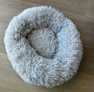 Cuccia rotonda a ciambella in peluche mai usata