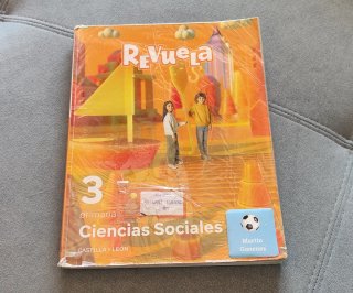 Libros texto.Huelgas reales.Valladolid.3primaria