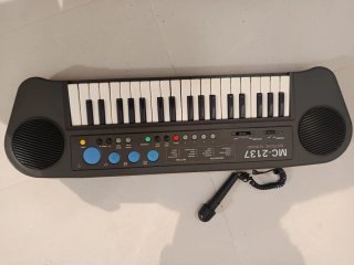 Teclado Electrónico MC-2137