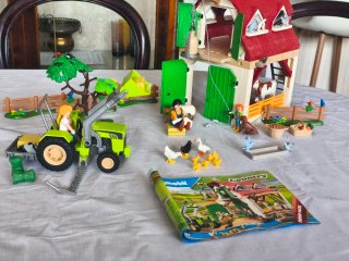 Granja + Tractor  Playmobil con figuras y animales