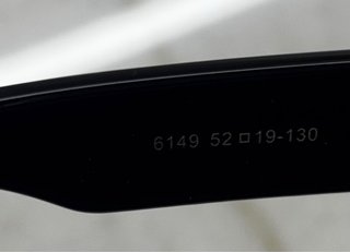 Gafas de sol Miu Miu negras