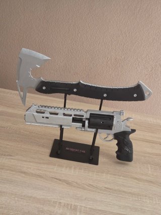 Hacha y Requiem Resident Evil