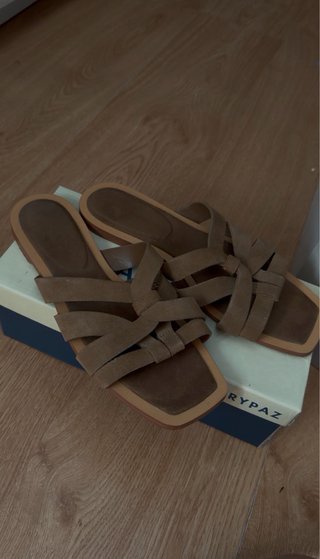 Sandalias stradivarius Marrones