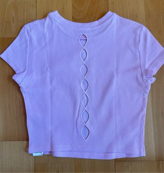 Lote de 3 camisetas cropped. Talla S. Bershka