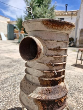 Estufa antigua de hierro
