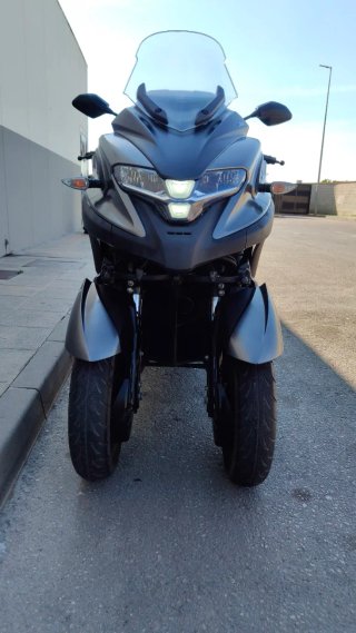 Yamaha Tricity 300 Gris