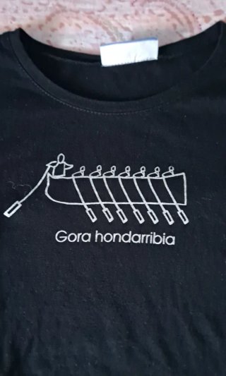 Camiseta negra Hondarribia