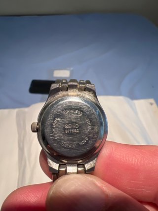 Reloj Seiko Mujer Plata y Blanco
