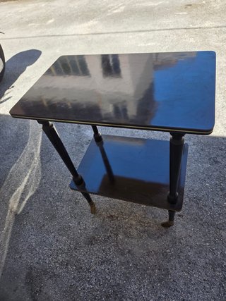 Tavolino bar nero e oro con ruote