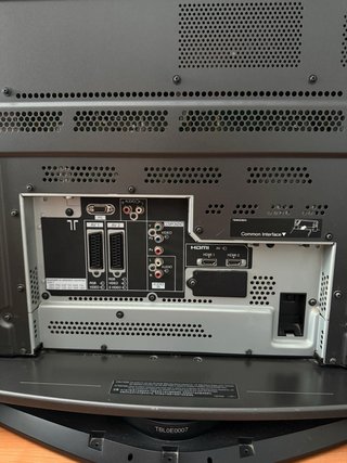 TELEVISIÓN PANASONIC 42” BUEN ESTADO