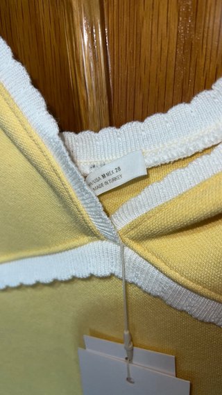 Vestido midi ajustado amarillo Zara