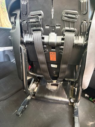 Silla Coche Casualplay Q-Retraktor Fix