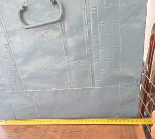 Baúl antiguo chapa y madera