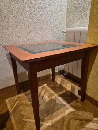 Mesa auxiliar madera y cristal