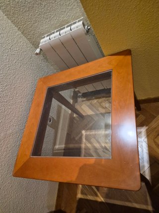 Mesa auxiliar madera y cristal