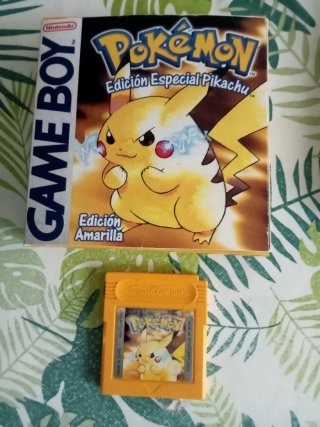 Pokemon Amarillo Edición Especial Pikachu GB