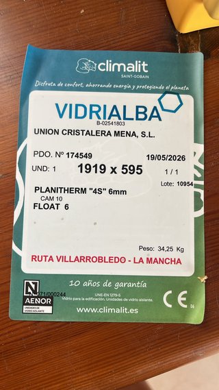 Hoja de cristal Iroko con Climalit