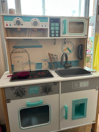Cocinita de madera para niños