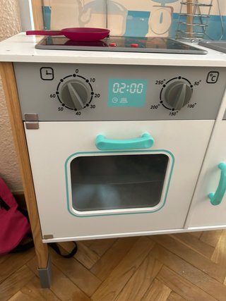 Cocinita de madera para niños