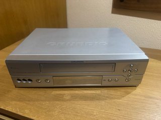 Reproductor VHS Grundig