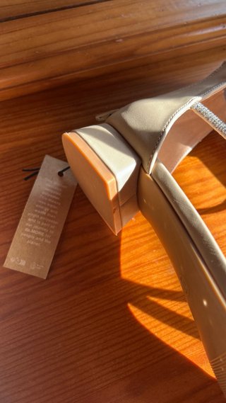Sandalias Anna Field Beige con Brillos