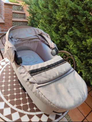 Capazo Inglesina Aptica + Regalo Soporte Standup