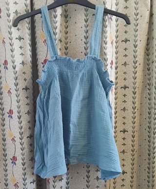 Top azul de tirantes con fruncido -L/XL-