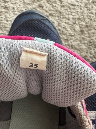 Zapatillas Trekking Niña T. 35