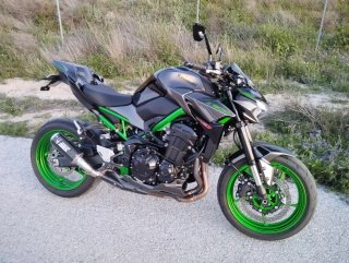 Kawasaki Z900 full